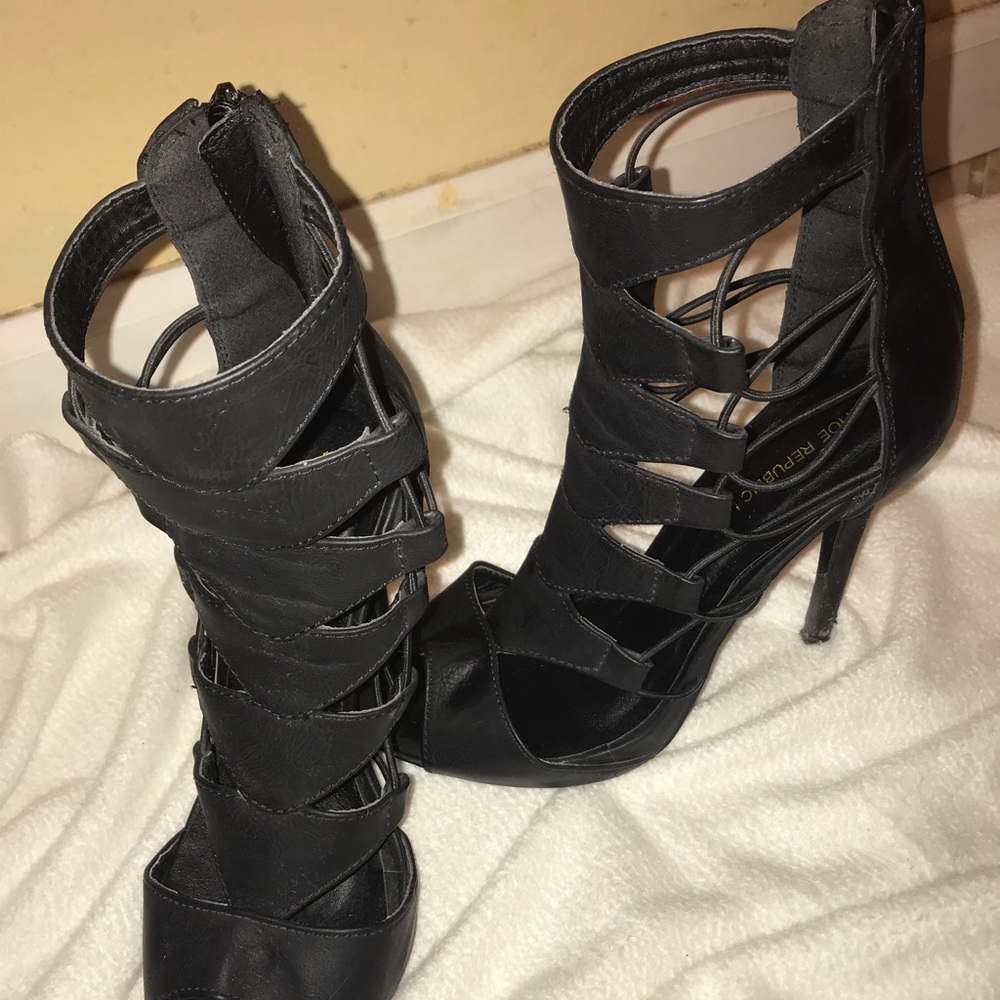 Women’s shoes